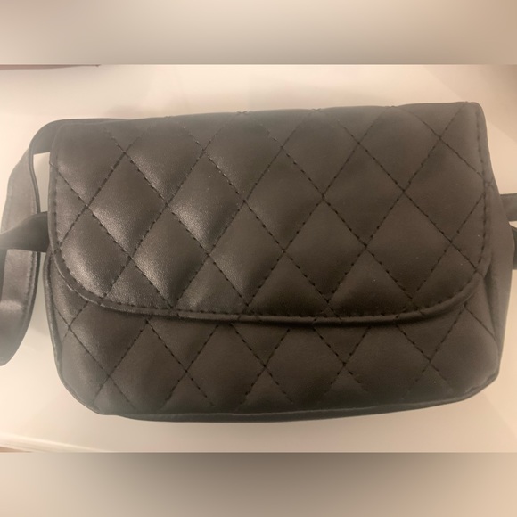 Bags - Picture 2 of 13